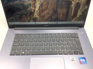 pc portatil honor bbr-wai9, intel core i3-10110u processor, 8gb ram, 256gb ssd, grafica compartida