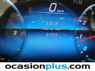 Mercedes-Benz Clase A 180 100 kW (136 CV)