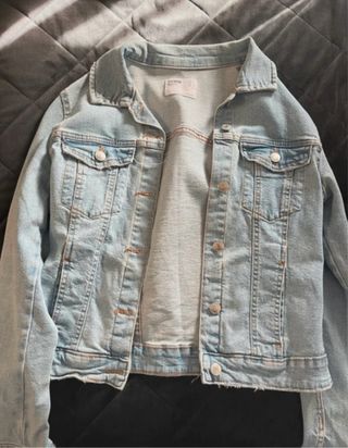 Chaqueta vaquera Bershka azul