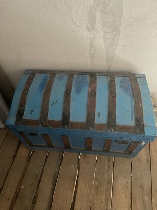 Baúl antiguo para restaurar