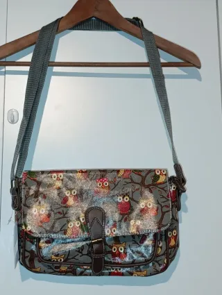 Bolso bandolera estampado búhos