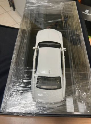 Rolls Royce 1/18 Kyosho Ghost Extended White Limit