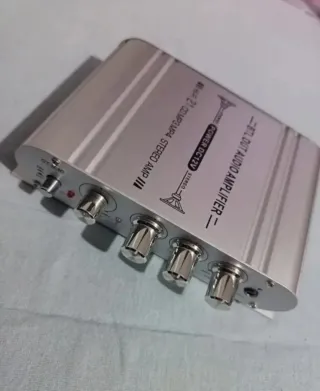 Amplificador ST-838 400W L/R + Subwoofer