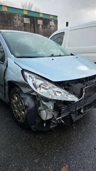 Peugeot 207 1.4 gasolina