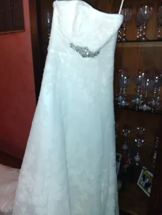 Traje de Novia con Velo y Zapatos