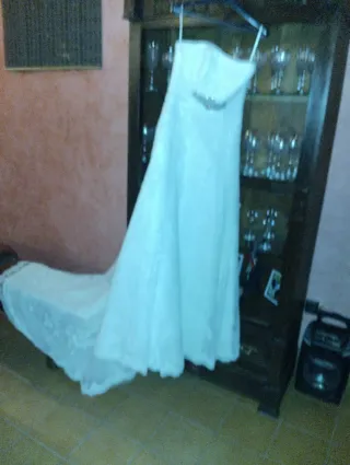 Traje de Novia con Velo y Zapatos