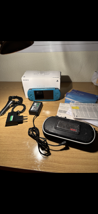 PSP Slim & Lite Turquesa con Caja