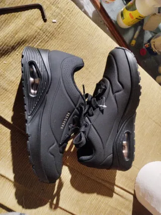 Zapatillas Skechers Negras Talla 37 Nuevas