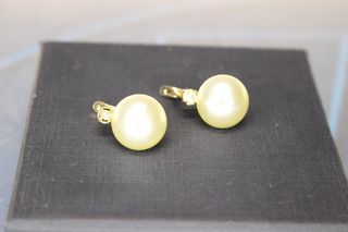 Pendientes vintage de perlas de agua dulce.