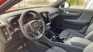 VOLVO C40 BEV 69KWH RECHARGE PLUS 5P