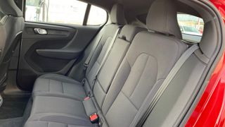 VOLVO C40 BEV 69KWH RECHARGE PLUS 5P