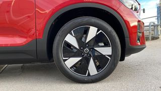 VOLVO C40 BEV 69KWH RECHARGE PLUS 5P