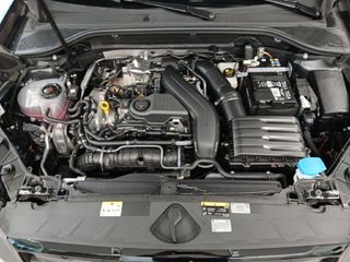 AUDI Q2 1.5 35 TFSI S TRONIC ADRENALIN BLACK ED 150 5P