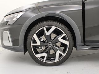 AUDI A3 AUDI A3 ALLSTREET LAUNCH EDITION 35 TFSI 110 KW S TRONIC