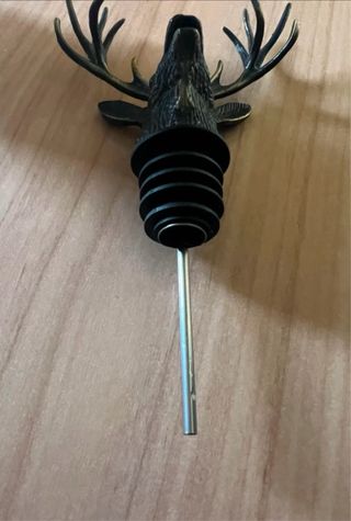 Versatore Jägermeister Testa di Cervo