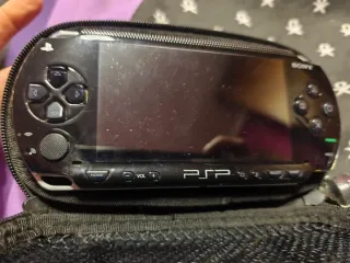 Sony PSP Negra + 3 Juegos