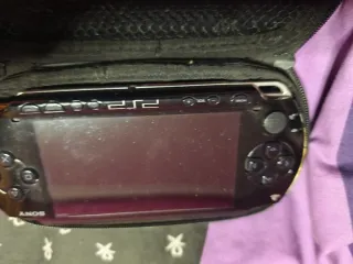 Sony PSP Negra + 3 Juegos