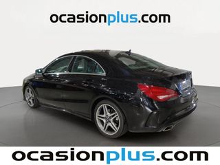 Mercedes-Benz CLA 180 90 kW (122 CV)