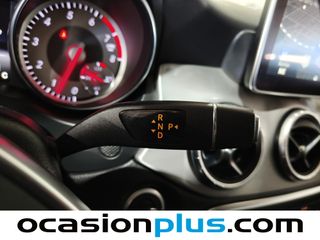 Mercedes-Benz CLA 180 90 kW (122 CV)