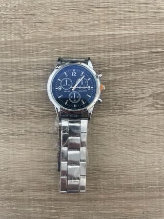 Elegante Reloj de Hombre Azul y Plateado