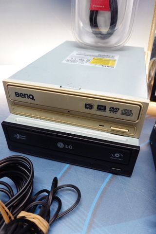 Lote Informática: Discos Duros, Cables y Más