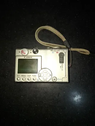 Canon Digital IXUS 500 Plata