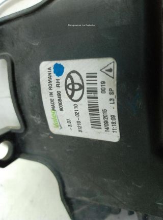 20821036 90008490 faro antiniebla toyota auris 1.8