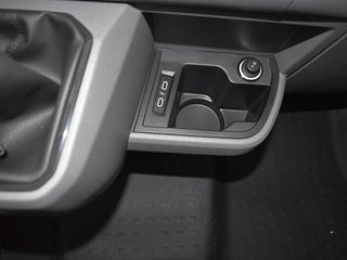 VOLKSWAGEN CARAVELLE 2.0 TDI 110CV ORIGIN 9 PLAZAS