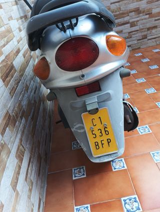 Daelim 49cc Scooter