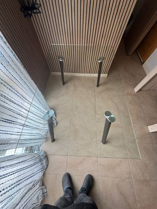 Mesa de comedor cristal y metal