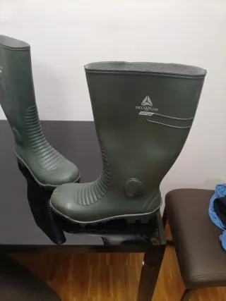 Botas de seguridad Delta Plus verdes