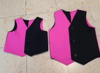 Chaleco comparsa bebé. Talla 3 meses y 1 año