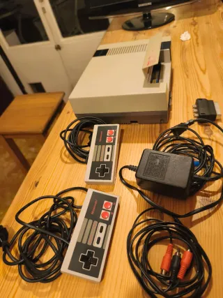 Nintendo NES Español Beige