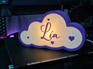 Lámpara infantil personalizada con nombre y color