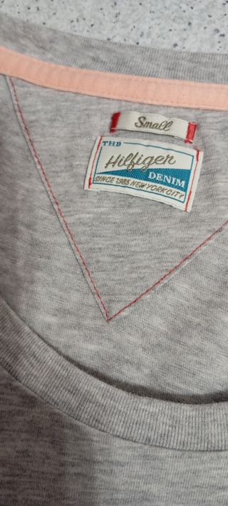 Blusa Tommy Hilfiger floral Talla S