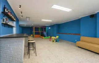 Local comercial. C/Rabadanes, 89