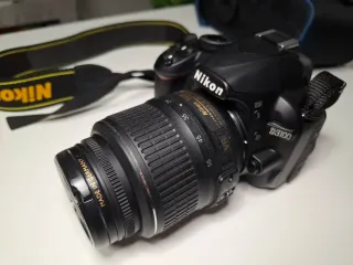 Nikon D3100 + Objetivo 18-55mm VR