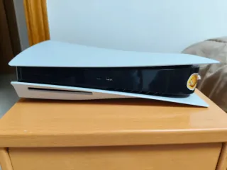 Consola PlayStation 5 con mando