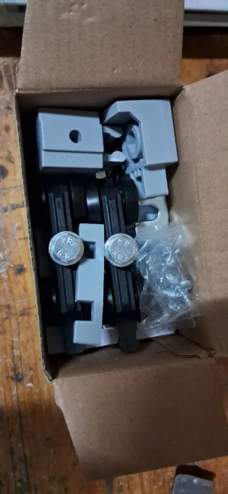 Puerta corredera blanca moderna