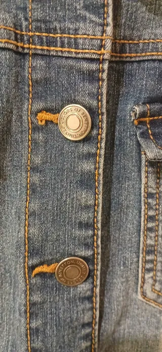 Chaqueta vaquera Benetton niño Talla S.