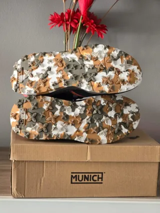 Zapatillas Munich Negras y Marrones