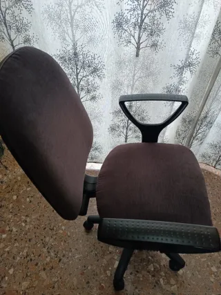 Silla de oficina ergonómica