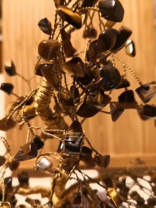 Albero della vita in pietra e metallo