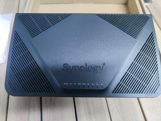 Synology RT2600AC router inalámbrico Gigabit Ethernet Doble banda (2,4 GHz / 5 GHz) Negro