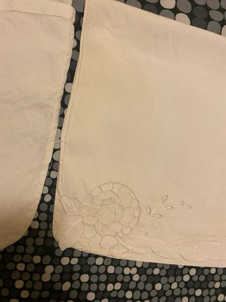 Coppia bustine lino ricamate