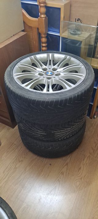 Llantas BMW 18" Originales + Neumáticos 225/40 ZR1