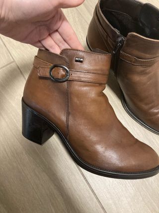 Stivaletti donna in pelle marrone