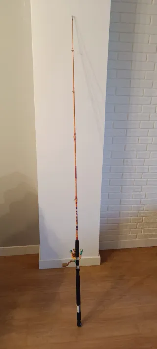 Caña de pescar resistente
