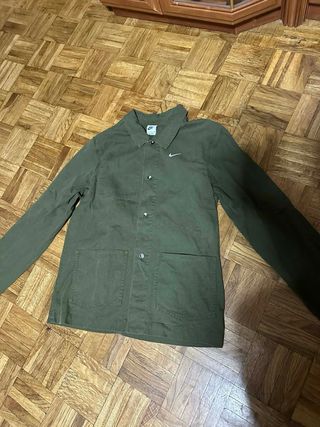 Chaqueta Nike Verde Oliva