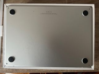 MacBook Air M2 2022 256GB SSD 8GB RAM Argento